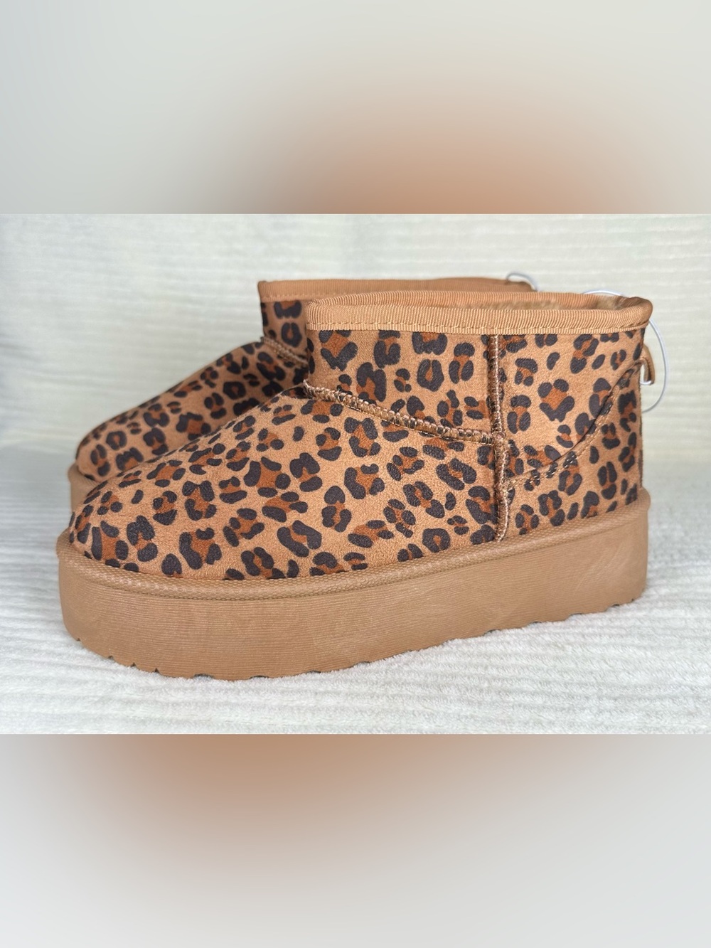 Olivia & Kate Girls Stormy Leopard Platform Booties NWT Size 3